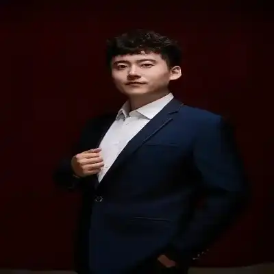 吕秀